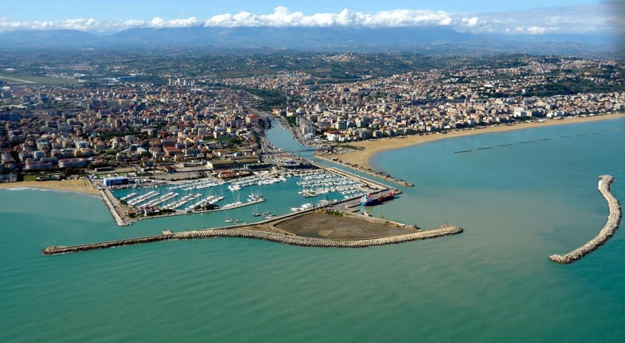Novatek Apartment 201 Exclusive Pescara Eksteriør bilde